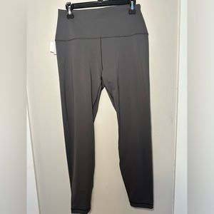 Aritzia TnAction leggings